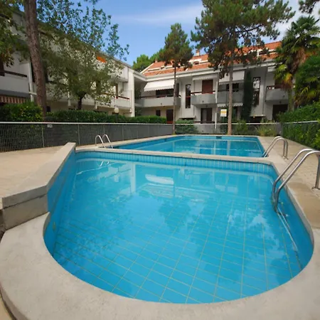 Relaxing With Fenced Garden Villa *