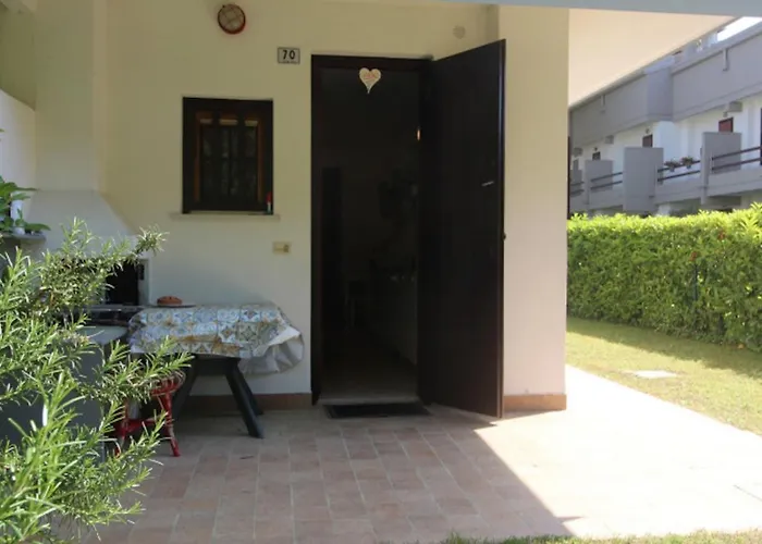 Relaxing With Fenced Garden Villa